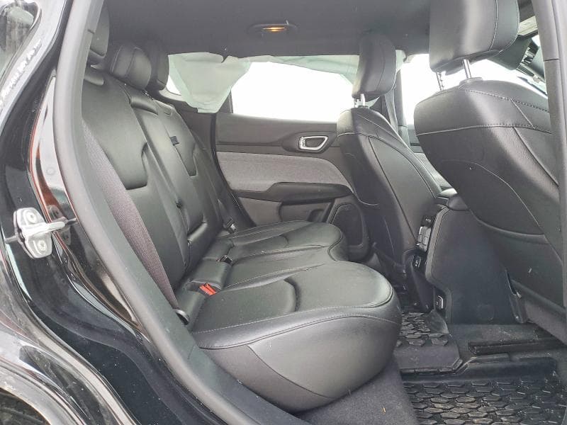 2024 JEEP COMPASS LATITUDE LUX 11
