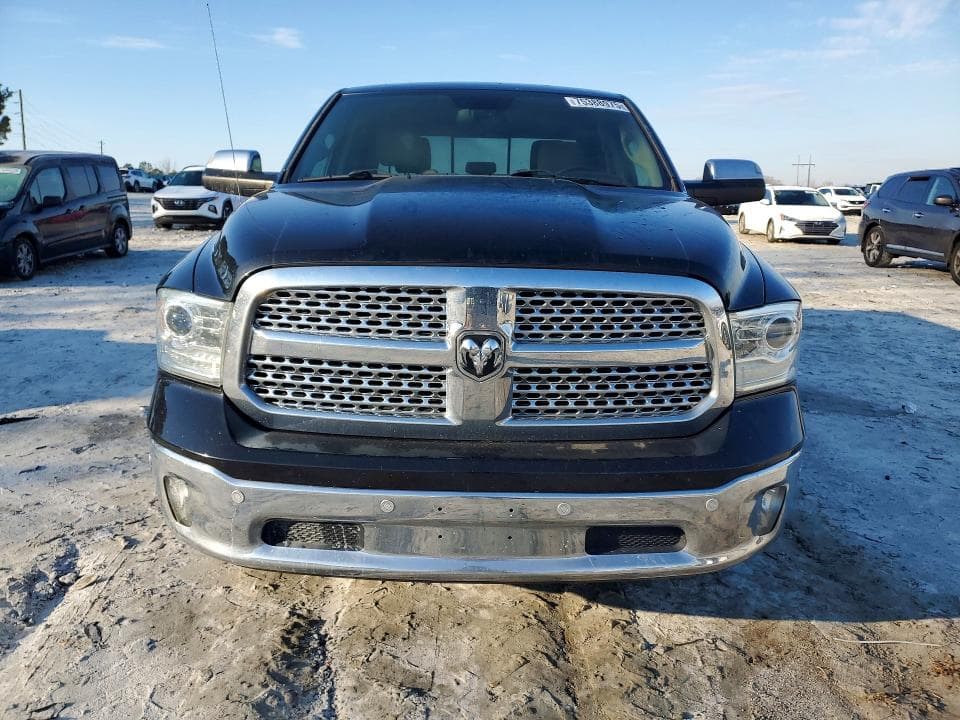2017 RAM 1500 LARAMIE 5