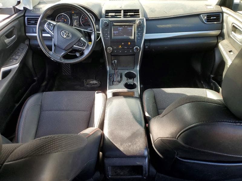 2017 TOYOTA CAMRY SE 8