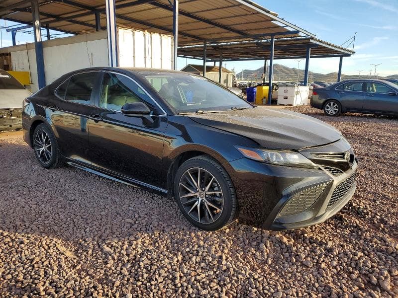 2021 TOYOTA CAMRY SE 4