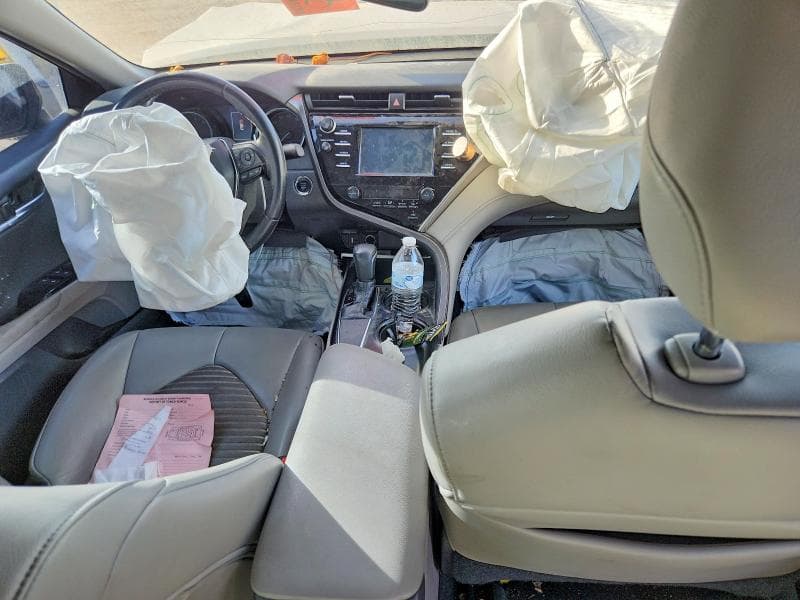 2018 TOYOTA CAMRY 8