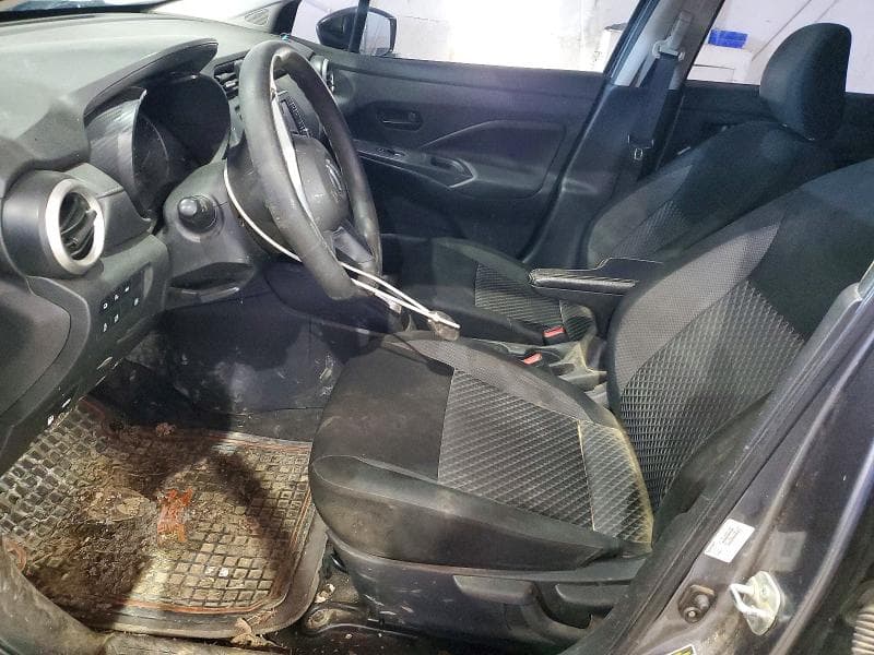 2020 NISSAN VERSA S 7