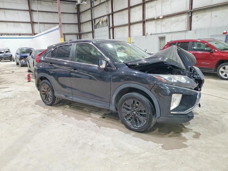 2019 MITSUBISHI ECLIPSE CROSS LE 4