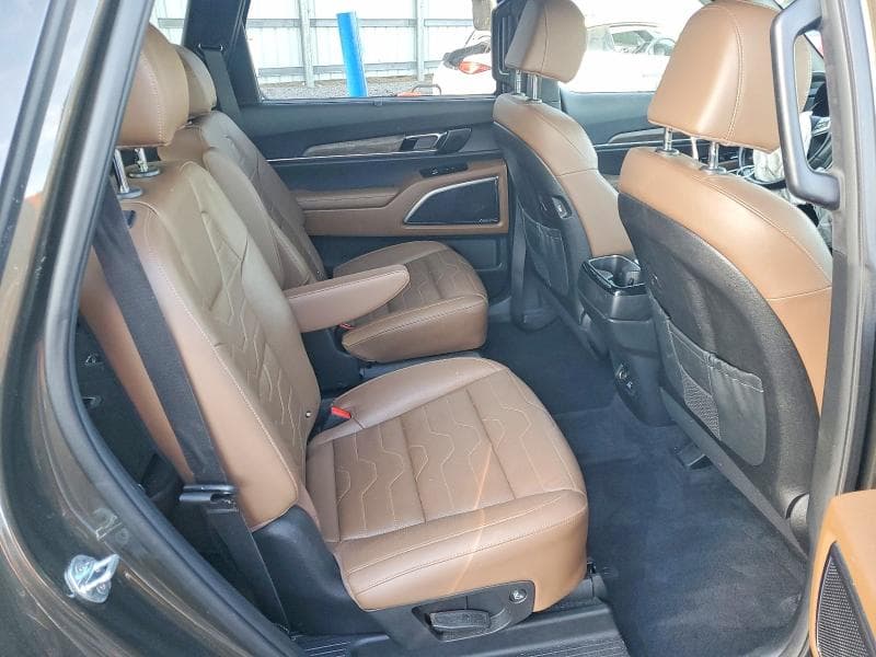 2022 KIA TELLURIDE SX 11