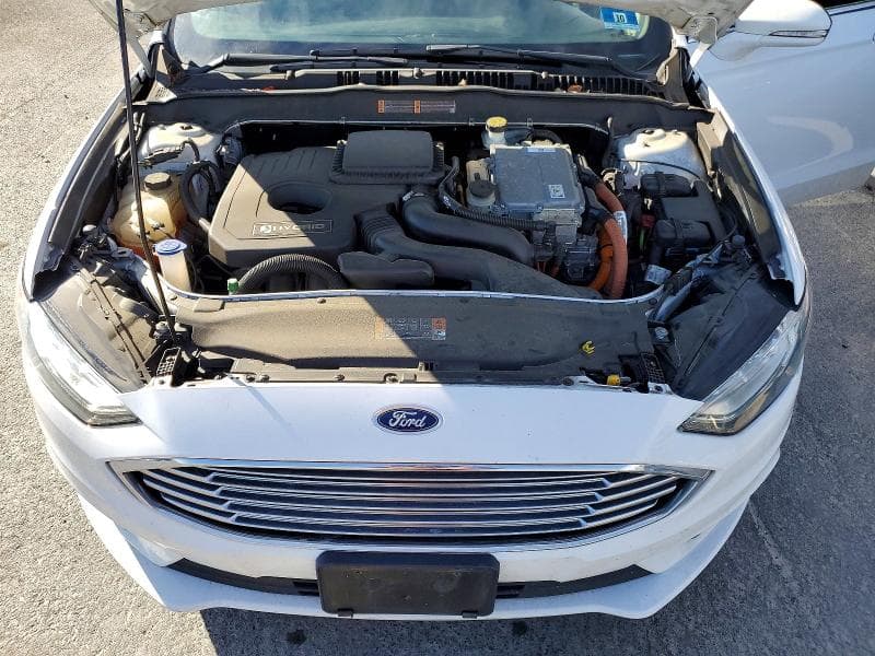 2018 FORD FUSION SE HYBRID 11