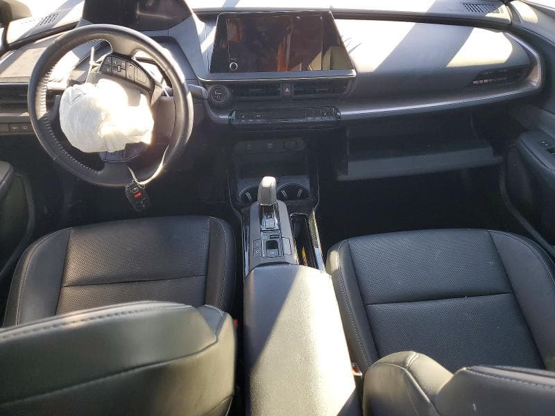 2024 TOYOTA PRIUS XLE 8