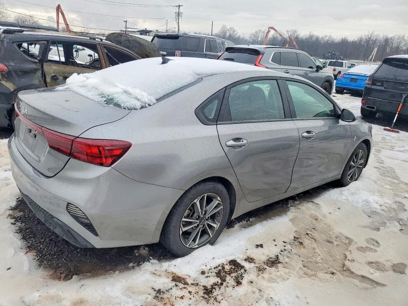 2024 KIA FORTE LX 3