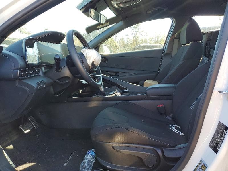 2025 HYUNDAI ELANTRA BLUE 7