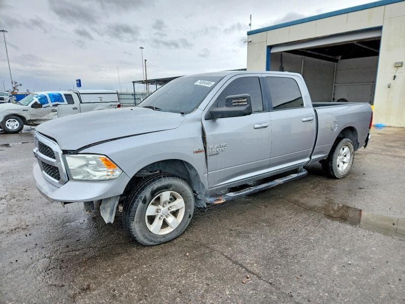 2019 RAM 1500 CLASSIC SLT - 1