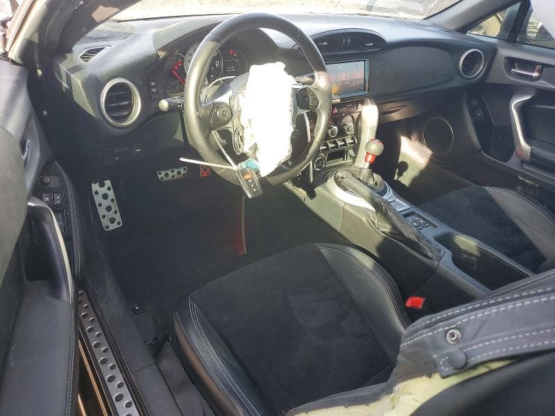 2020 TOYOTA 86 GT 8