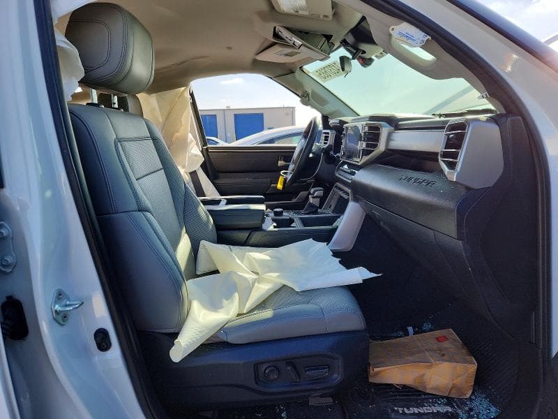 2024 TOYOTA TUNDRA CREWMAX SR5 7