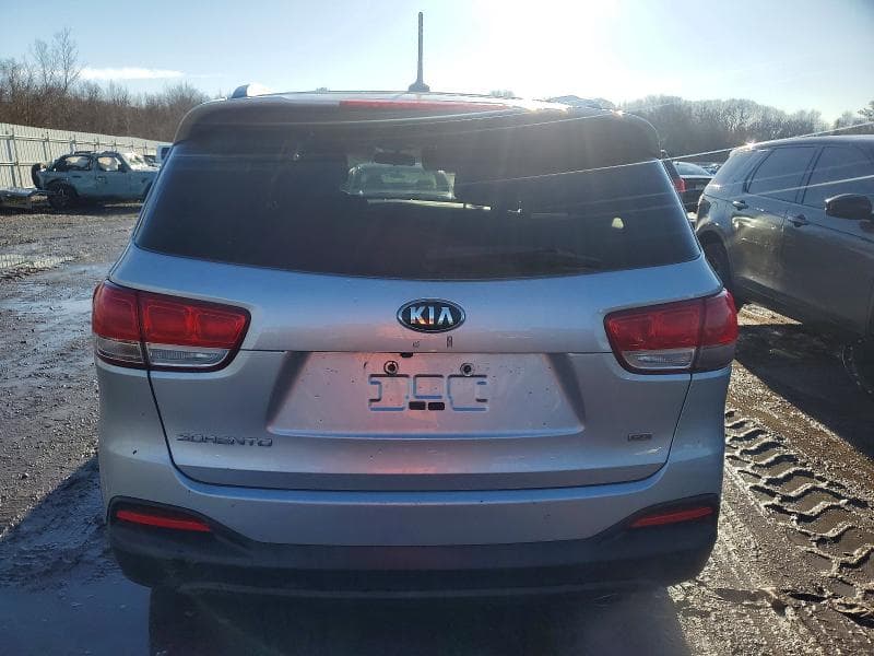 2017 KIA SORENTO LX 6