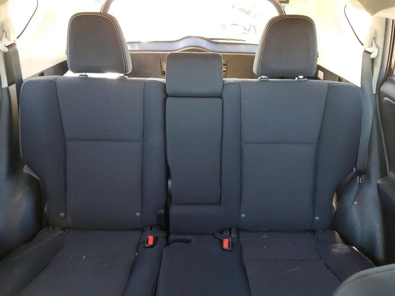 2017 TOYOTA RAV4 XLE 10
