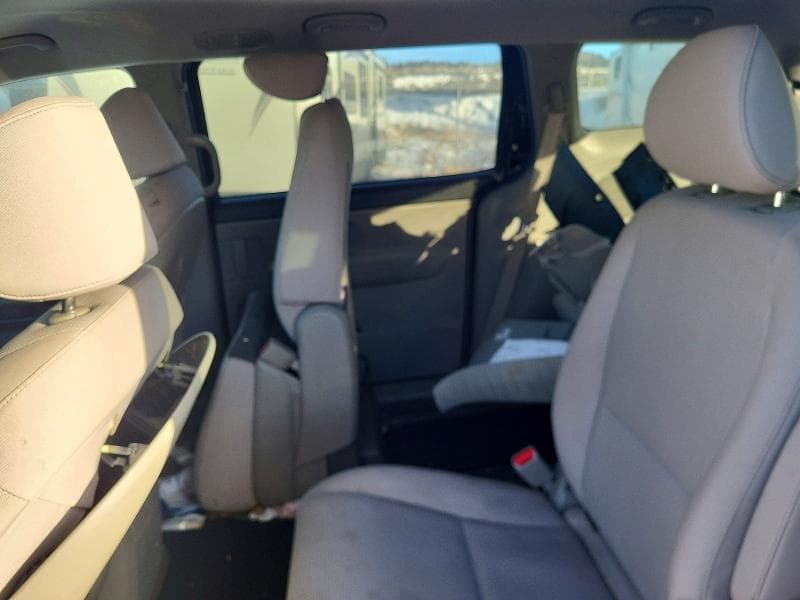 2021 KIA TRUCK/VAN SEDONA LX 11