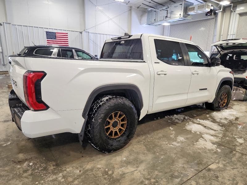 2024 TOYOTA TUNDRA LIMITED 3