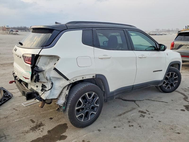 2019 JEEP COMPASS TRAILHAWK 3