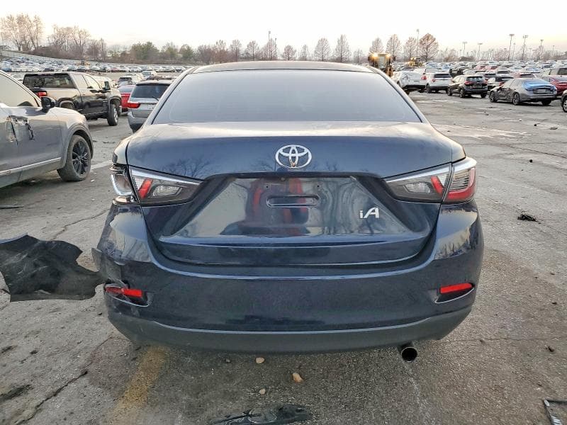 2018 TOYOTA YARIS IA 6