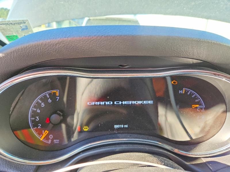 2020 JEEP GRAND CHEROKEE LAREDO 9