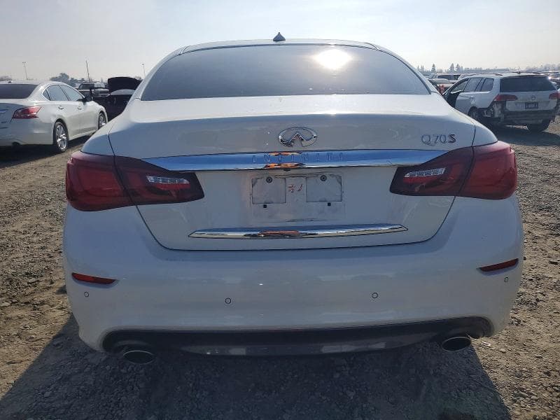 2017 INFINITI Q70 3.7 6