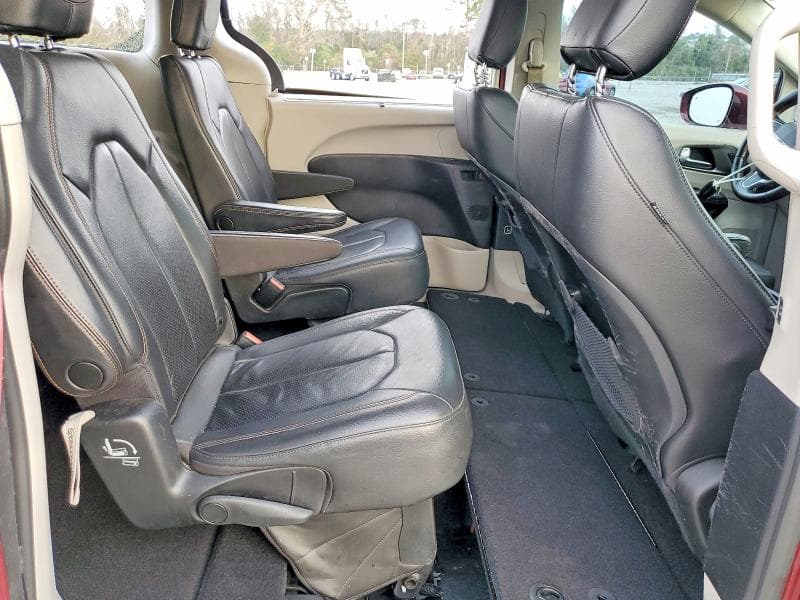 2020 CHRYSLER PACIFICA TOURING L 11