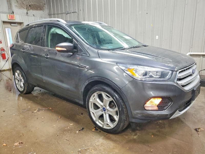 2018 FORD ESCAPE TITANIUM 4