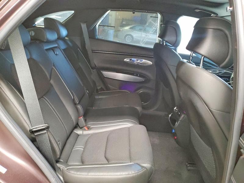 2022 GENESIS GV70 11