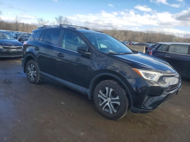 2017 TOYOTA RAV4 LE 4