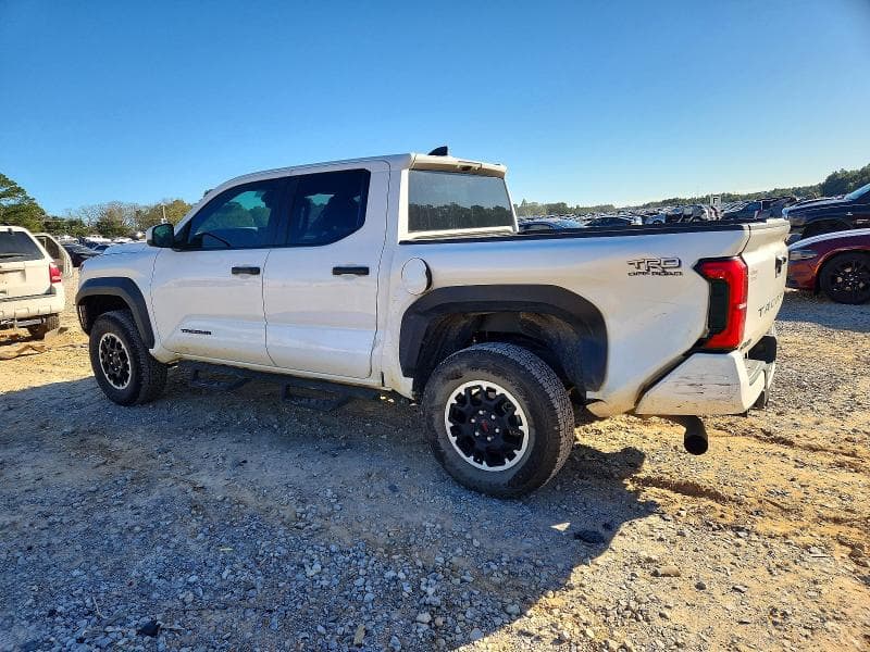 2024 TOYOTA TACOMA DOUBLE CAB 2