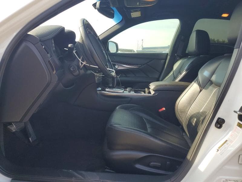2017 INFINITI Q70 3.7 7