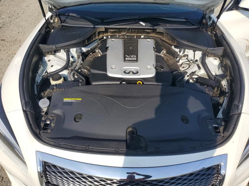 2017 INFINITI Q70 3.7 11