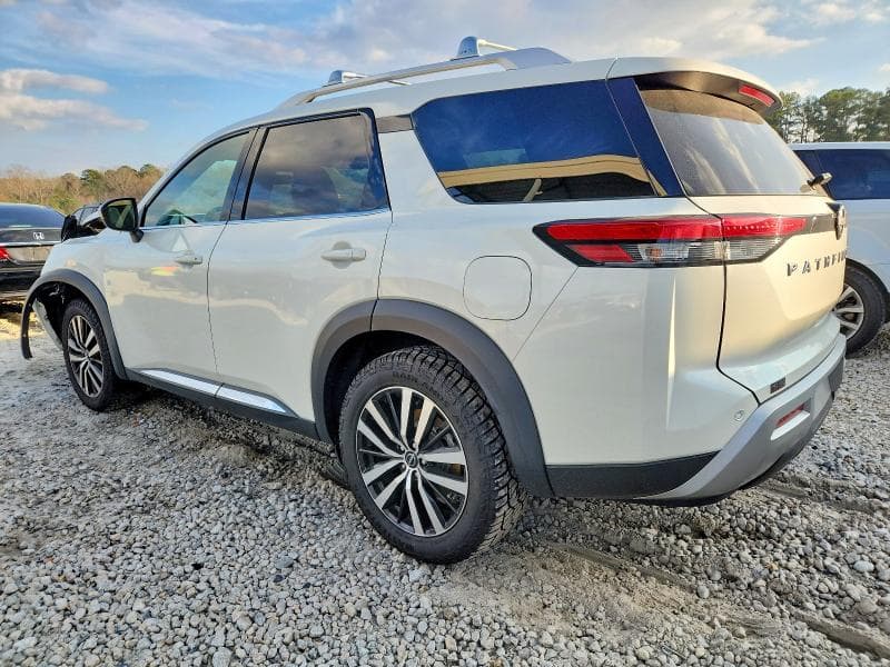2023 NISSAN PATHFINDER PLATINUM 2