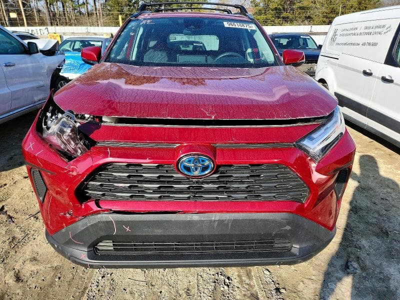 2024 TOYOTA RAV4 XLE 5
