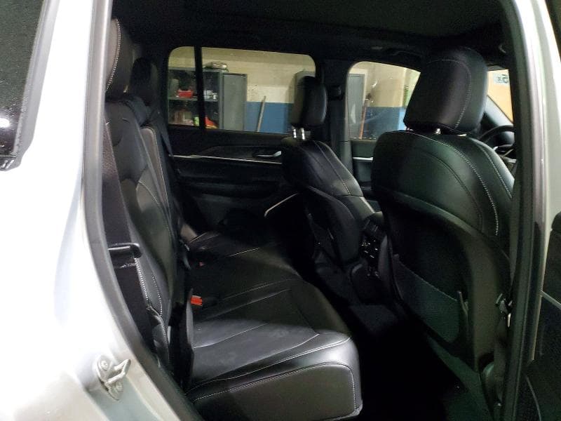 2025 JEEP GRAND CHEROKEE 4XE 11