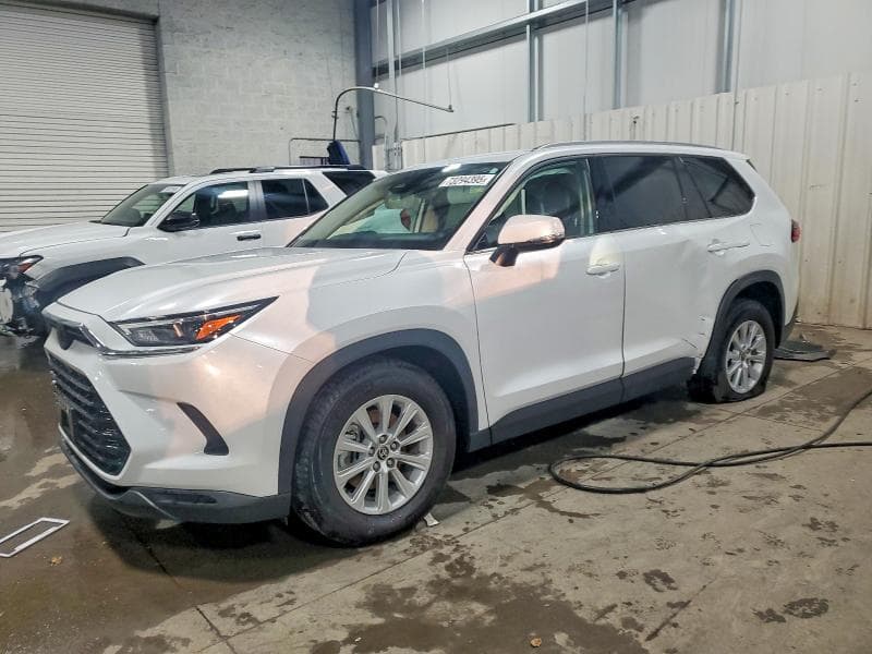 2024 TOYOTA GRAND HIGHLANDER XLE - 1
