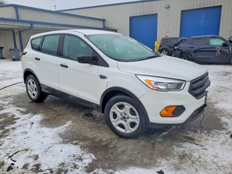 2017 FORD ESCAPE S 4
