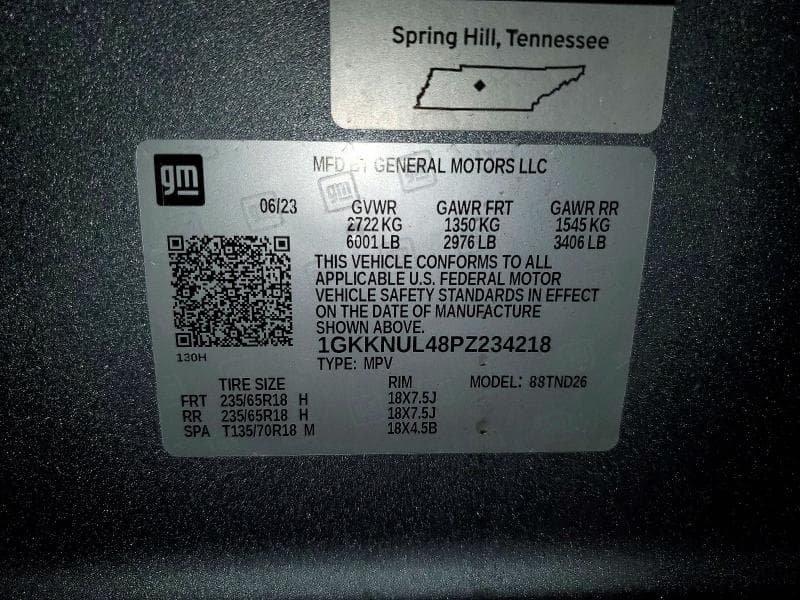 2023 GMC ACADIA SLT 14