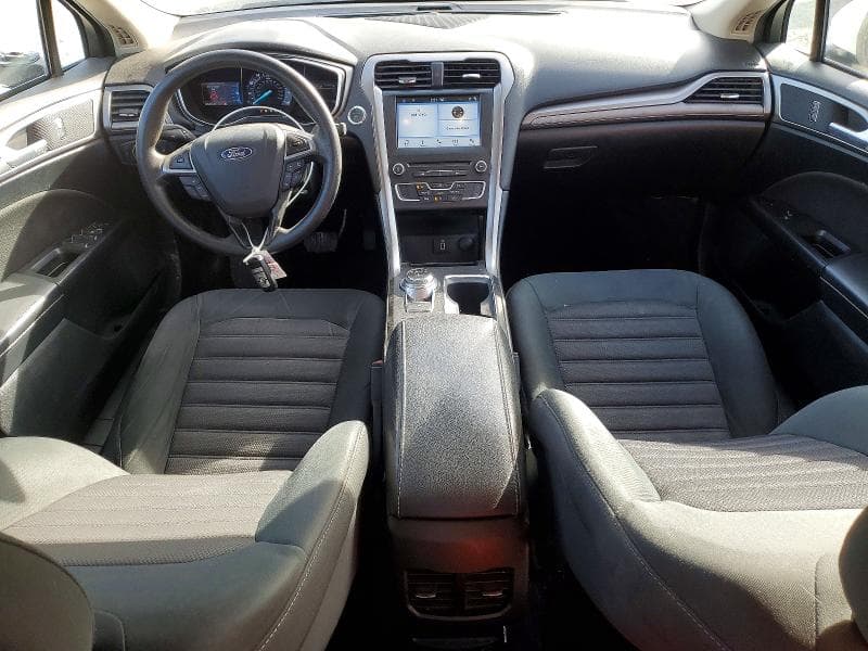 2017 FORD FUSION SE 8