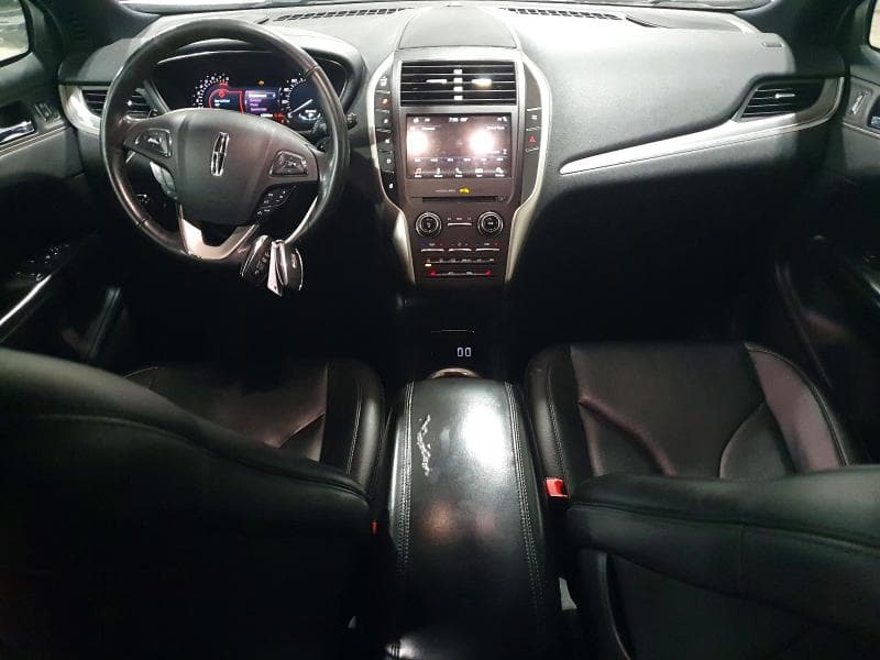 2017 LINCOLN MKC PREMIERE 8