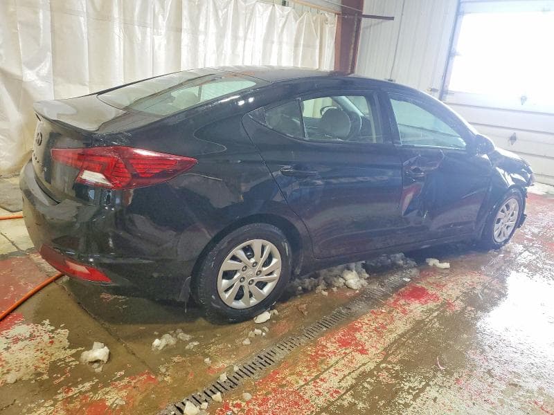 2020 HYUNDAI ELANTRA SE 3