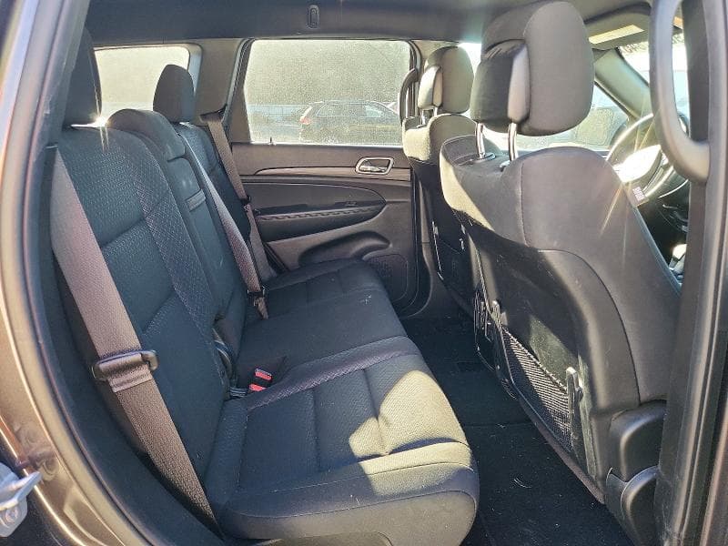 2020 JEEP GRAND CHEROKEE LAREDO 11