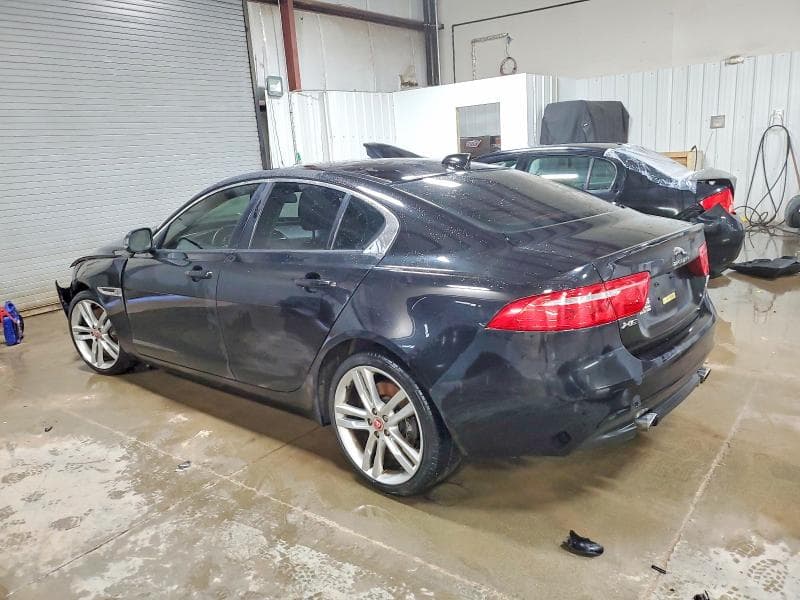 2017 JAGUAR XE PREMIUM 2