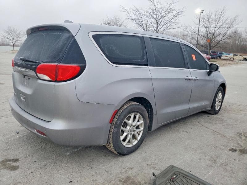 2018 CHRYSLER PACIFICA LX 3