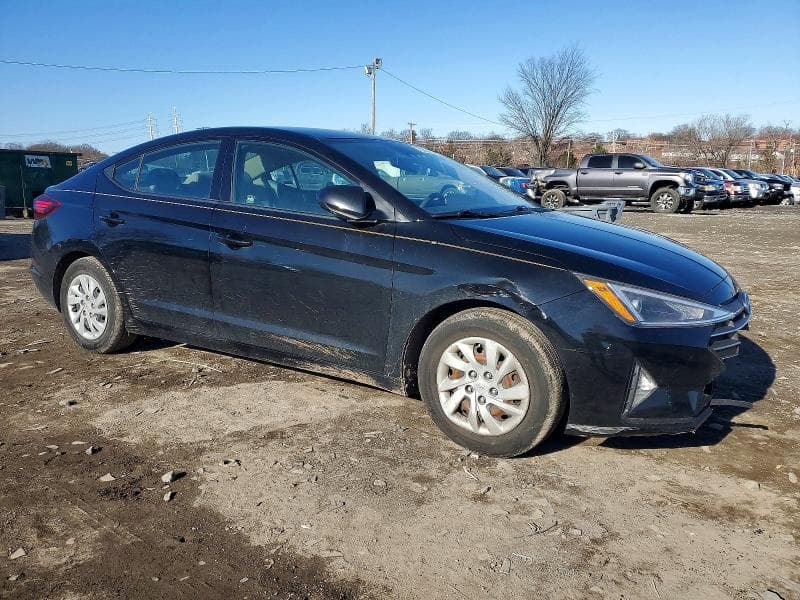 2020 HYUNDAI ELANTRA SE 4