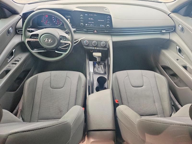 2023 HYUNDAI ELANTRA SE 8