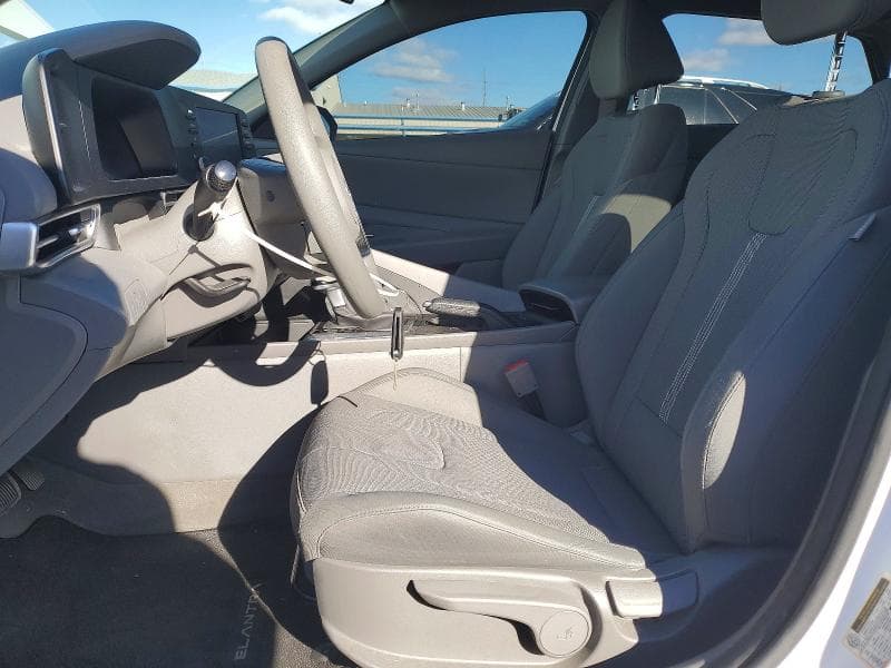 2024 HYUNDAI ELANTRA SE 7