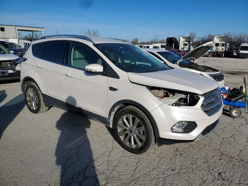 2017 FORD ESCAPE TITANIUM 4