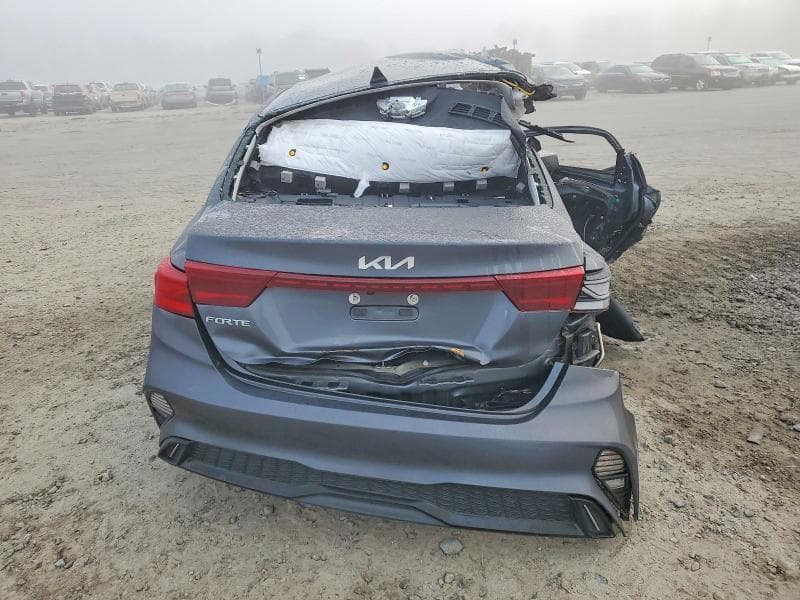 2023 KIA FORTE 6
