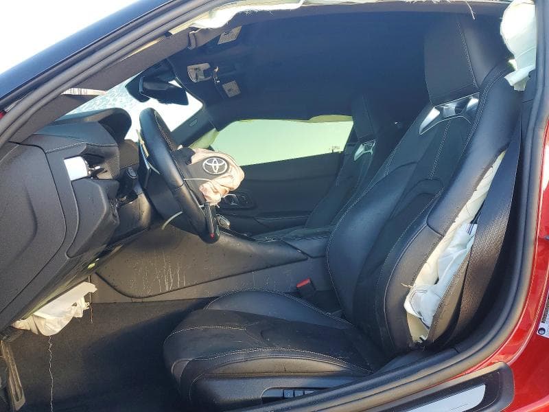 2025 TOYOTA SUPRA BASE 7