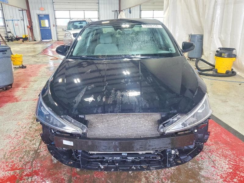 2020 HYUNDAI ELANTRA SE 5