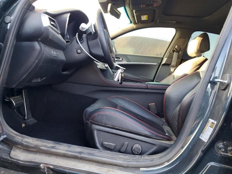 2025 GENESIS G70 BASE 7